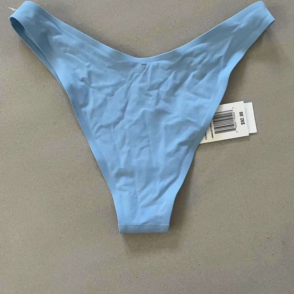 NWT L*Space Seamless Alana Top & Cabana Bottom M Light Blue - Picture 6 of 8
